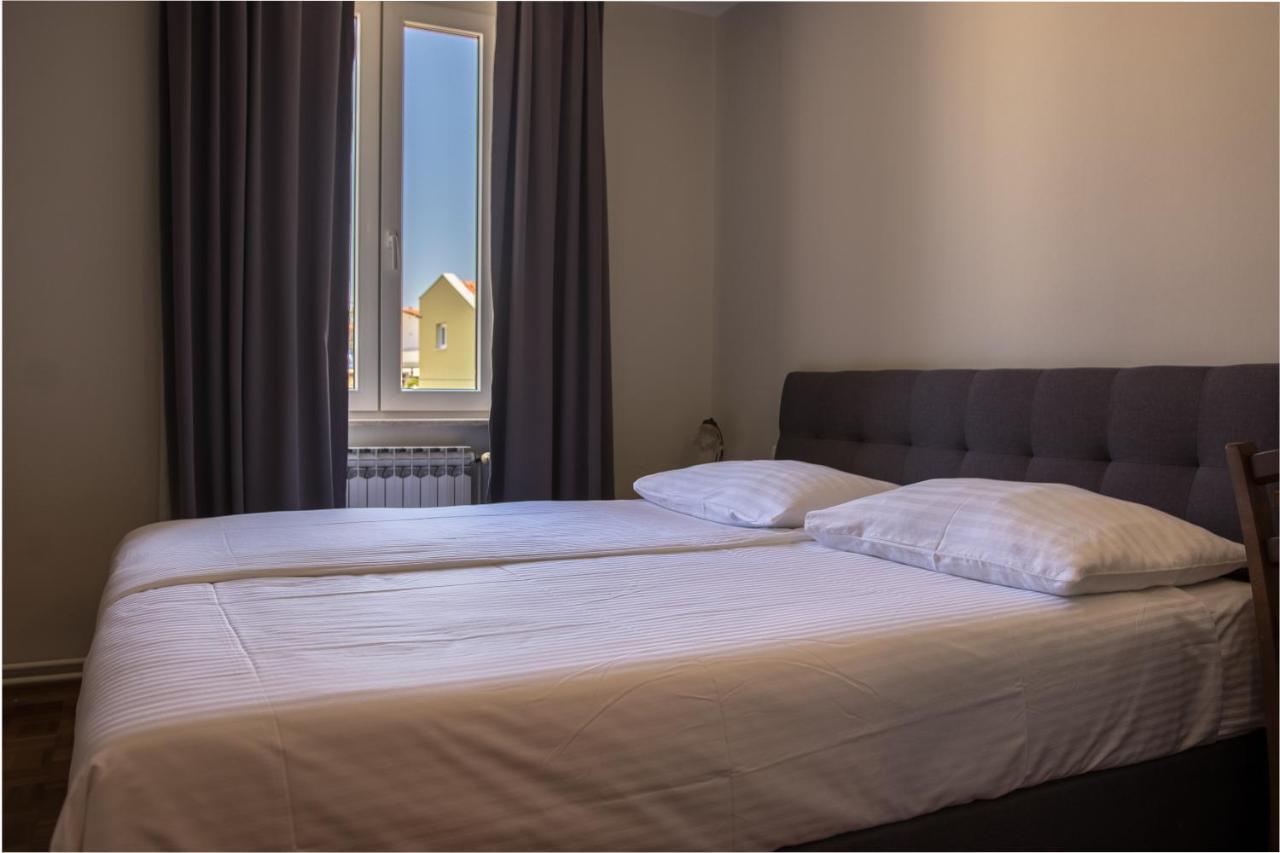 Hotel Minerva Μεντουλίν Εξωτερικό φωτογραφία