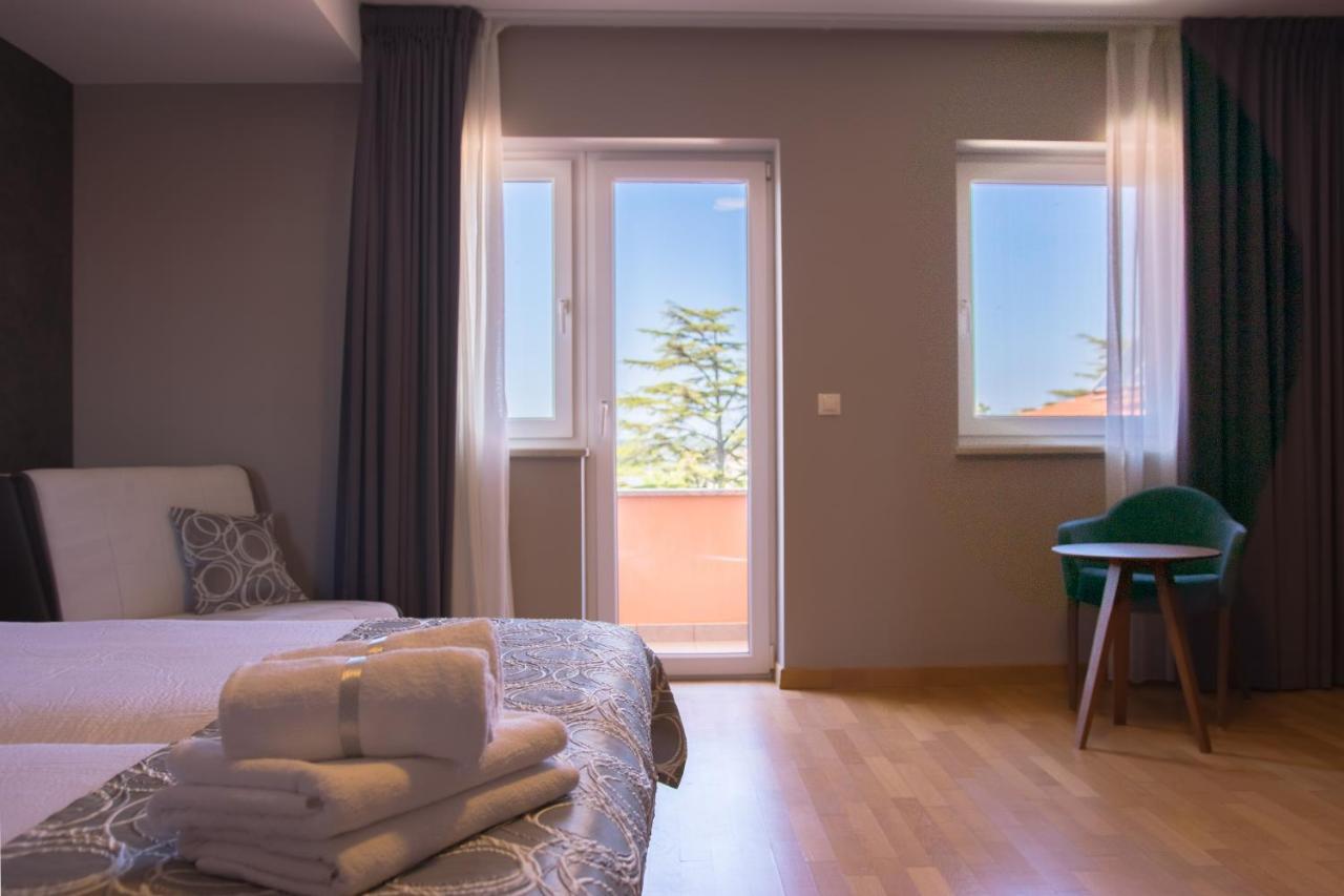 Hotel Minerva Μεντουλίν Εξωτερικό φωτογραφία