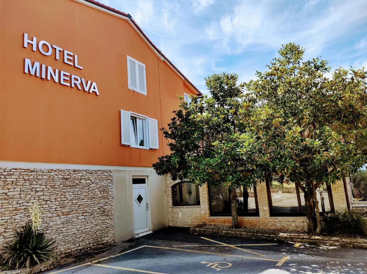 Hotel Minerva Μεντουλίν Εξωτερικό φωτογραφία