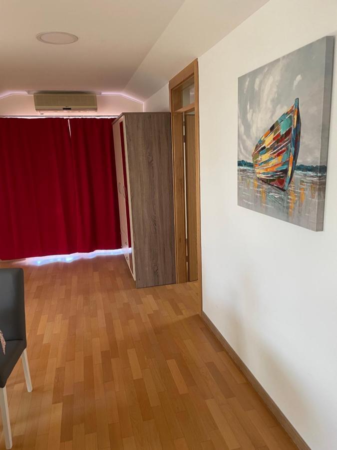 Hotel Minerva Μεντουλίν Εξωτερικό φωτογραφία
