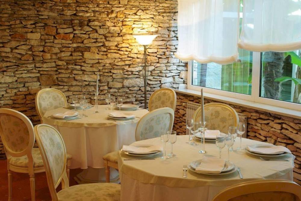 Hotel Minerva Μεντουλίν Εξωτερικό φωτογραφία