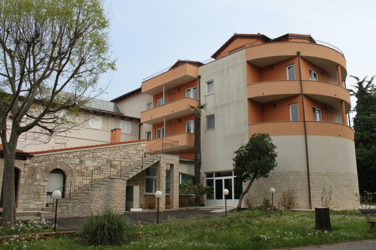 Hotel Minerva Μεντουλίν Εξωτερικό φωτογραφία